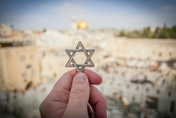jweekly: From Tunisia to India, ‘Scattered’ captures other Jewish worlds